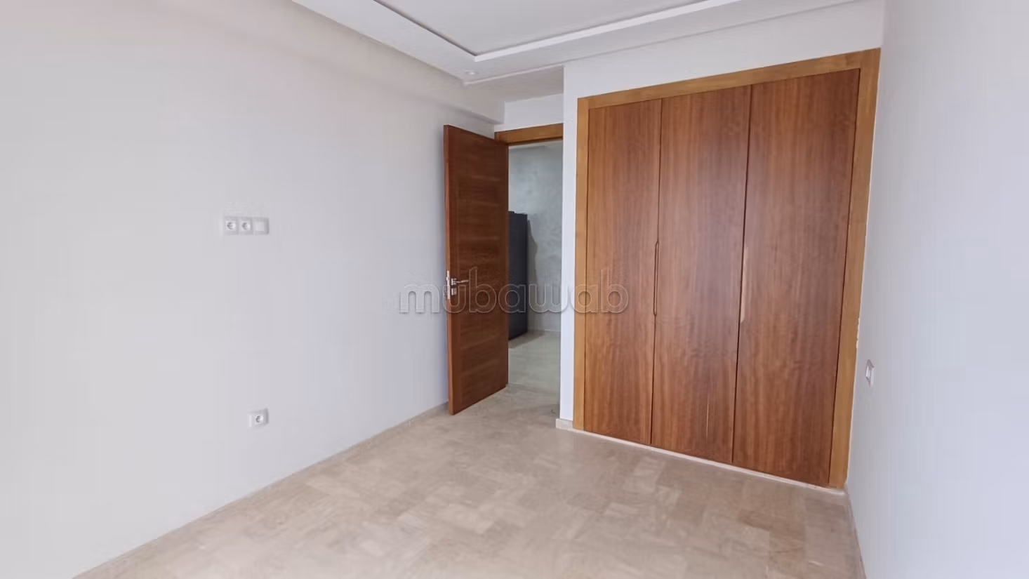 Vend appartement à Oulfa. Superficie 126 m². Avec ascenseur et terrasse